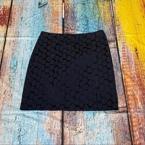 Caesar Exclusif Navy Pencil Skirt - Picture 5 of 10